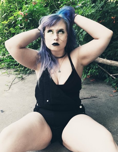 freeknockers420 free pornstar photos