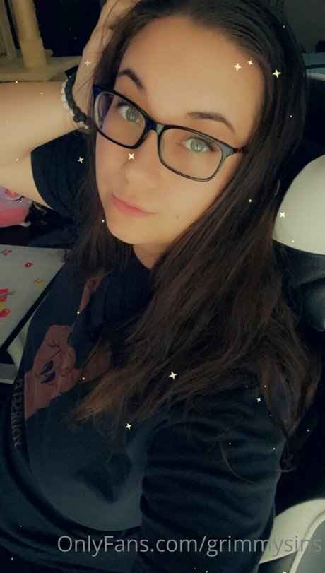 grimmysins nudes star pictures