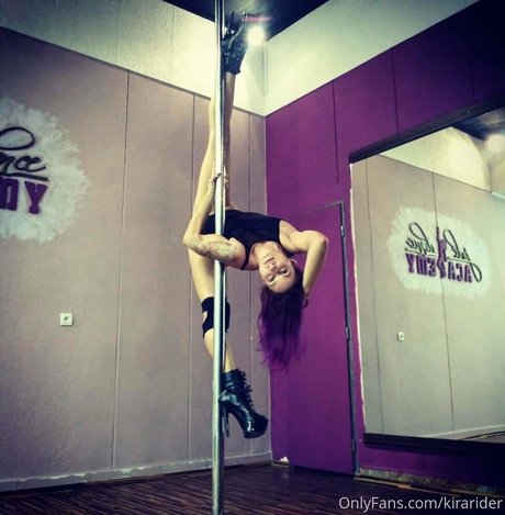 larraphoenix hd model photos