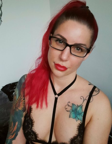 larraphoenix pornstar free photo