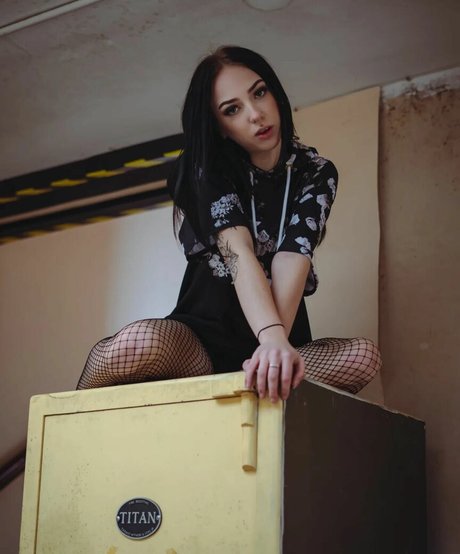 Jensteviexo model pretty images