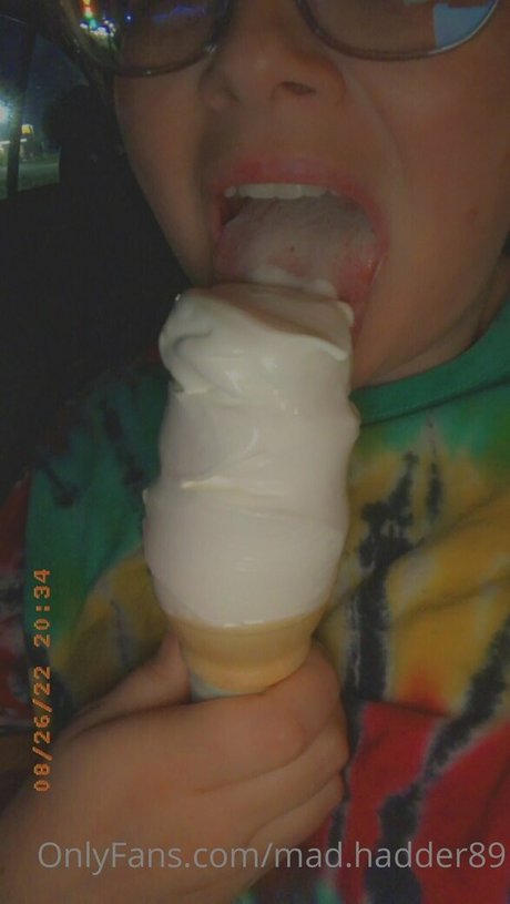 mad hadder89 model hot picture