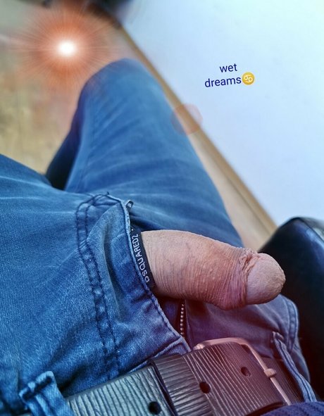 uwetdreams high quality pornstar picture