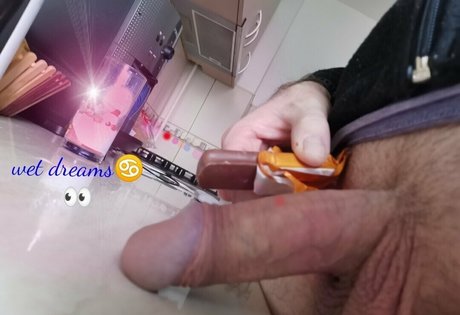 uwetdreams model pornographic pic