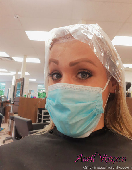 avrilvixxxen star xxx photos