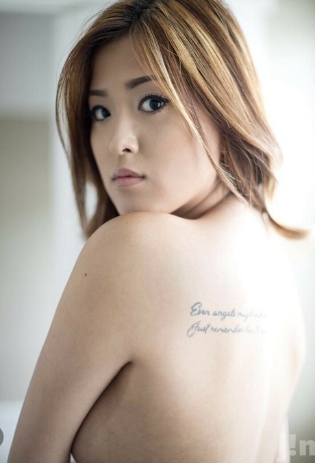 Terri Tran beautiful actress photo