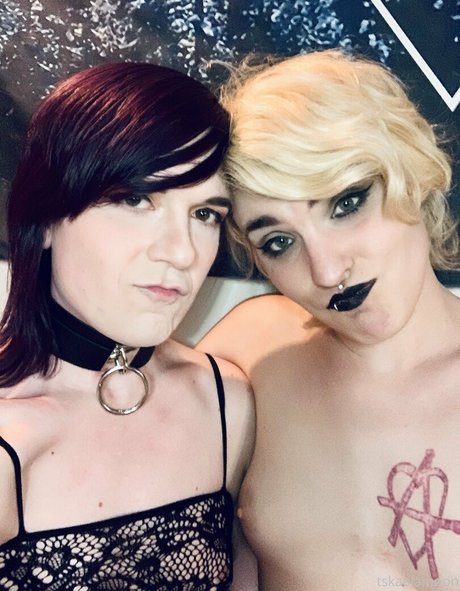 tskaelamoon art star picture