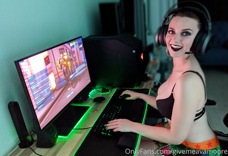 givemeavamoore model perfect pic