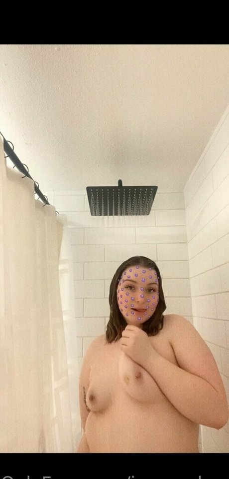 janessaburton erotic star image