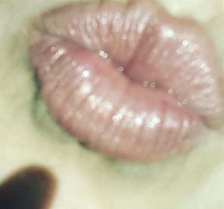 mzcourtneycummz nudes actress photo