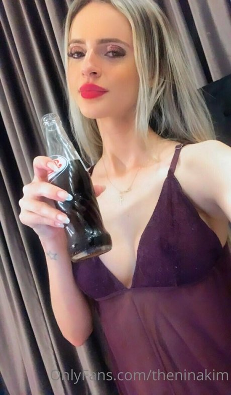 theninakim model pic