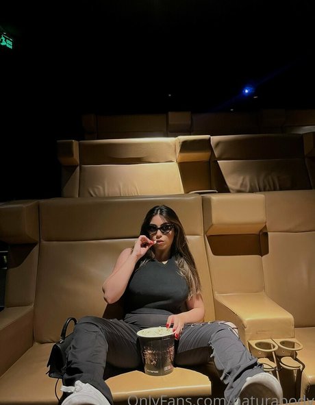 naturabody exclusive model gallery