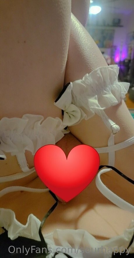 sourhappy exclusive model image