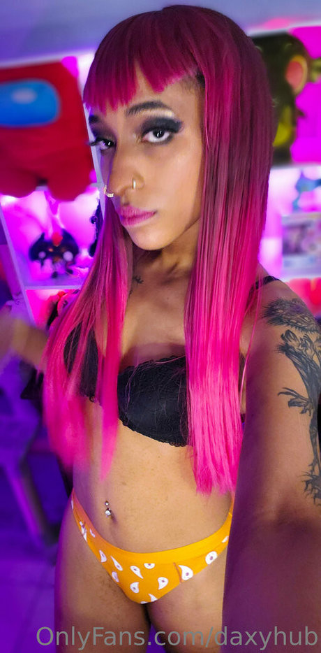 daxyhub xxx pornstar image