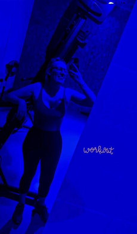 Steph McGovern xxx actress pics