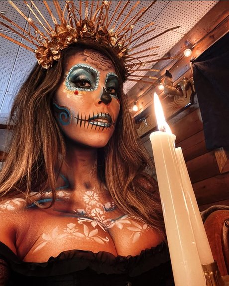 Gigi Saul Guerrero pretty star archive