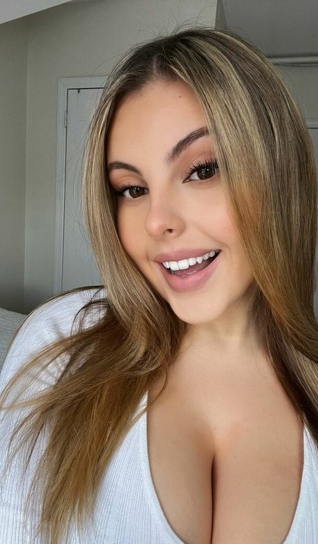 Nicole O top model photos