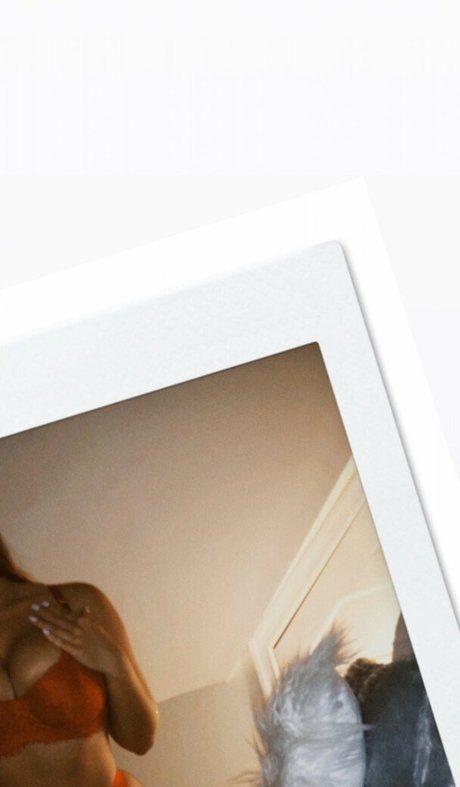 Nicole O star adult image