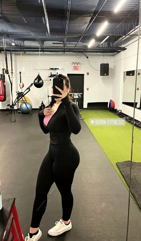 Nicole O high quality pornstar gallery