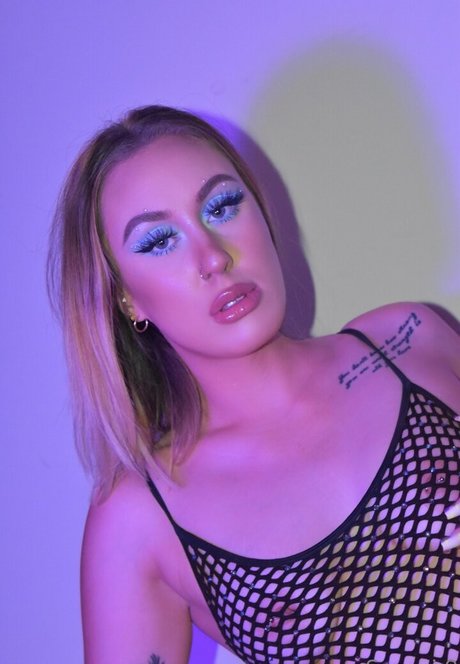 imanyyyy pornstar galleries