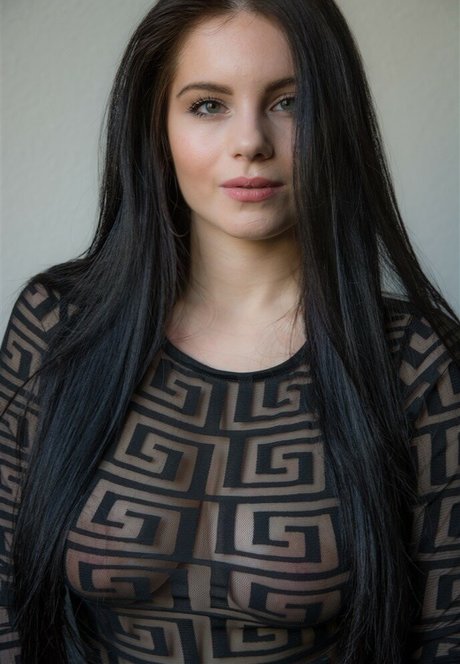 Madlen brandao model adult images