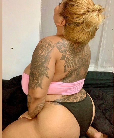 SaRa Chubby perfect star photo