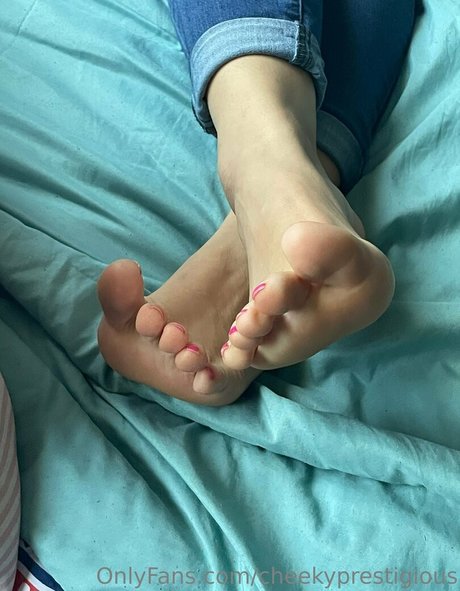 cheekyprestigious art pornstar img