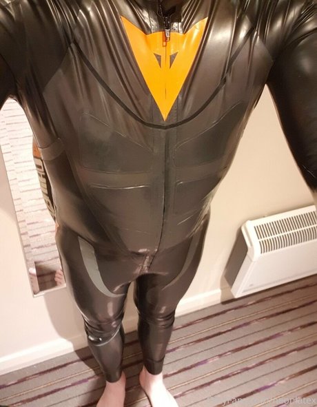 neonlatex star sex photos