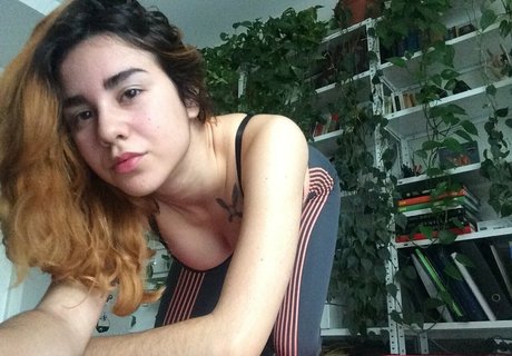 nataliaquimera model picture