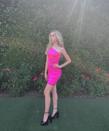 Jenna Davis sexy pornstar pictures