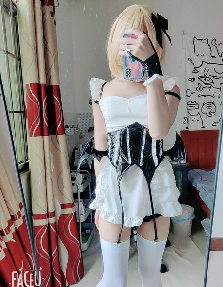 Jessica Milkybar star sexy pics