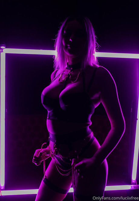 luciixpromos model adult pics