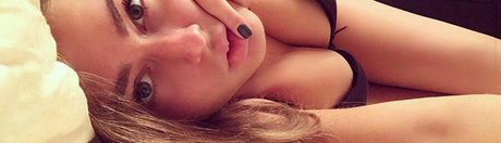 Sasha Shenderey model sex photo