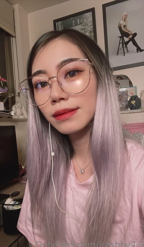 iresbby2 0 sexy pornstar photo