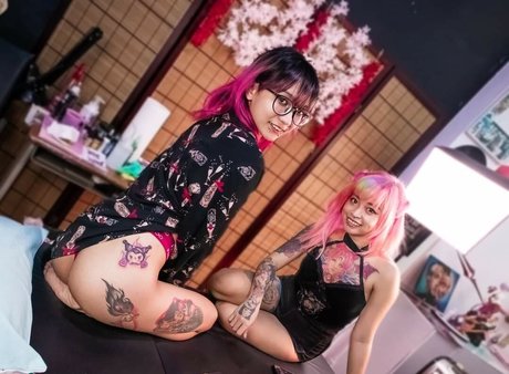 Zareen Quilop nude model archive