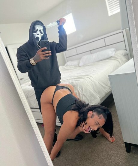 PrettiGiirls pornstar nudes images