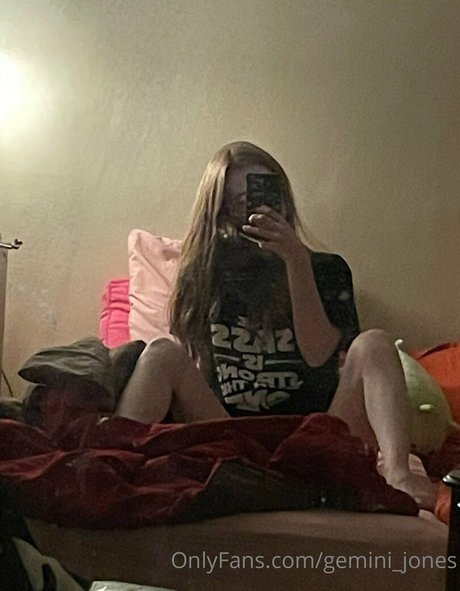 gemini jones model porn gallery