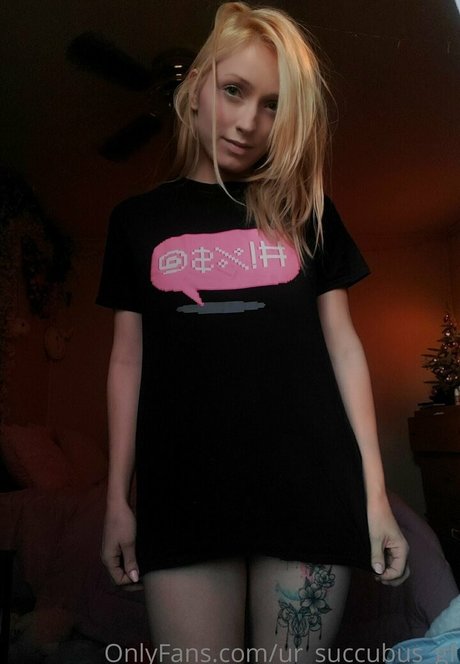 ur succubus gf profile pic