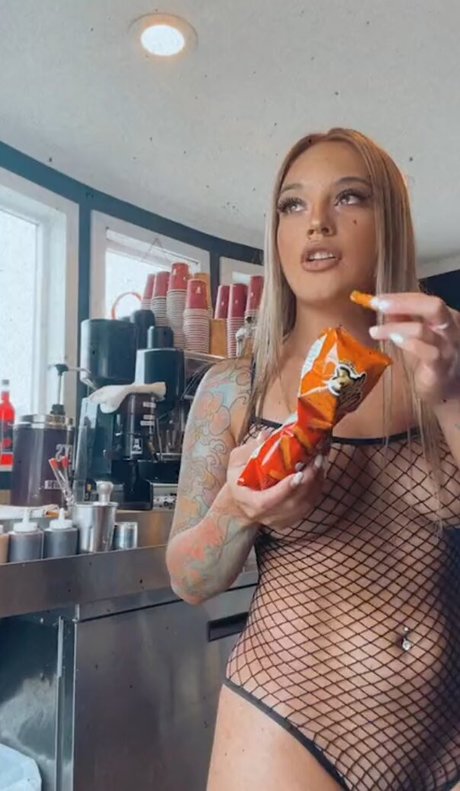 Sally Villagomez actress pic