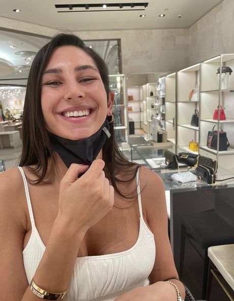 ava18adams star hot pictures