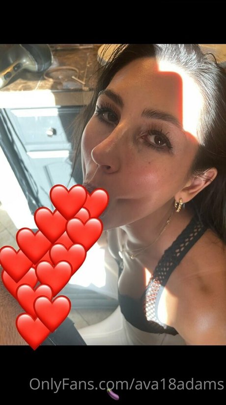 ava18adams model sexy gallery