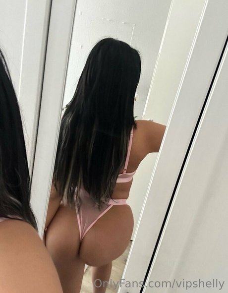 Vipshelly free model pics