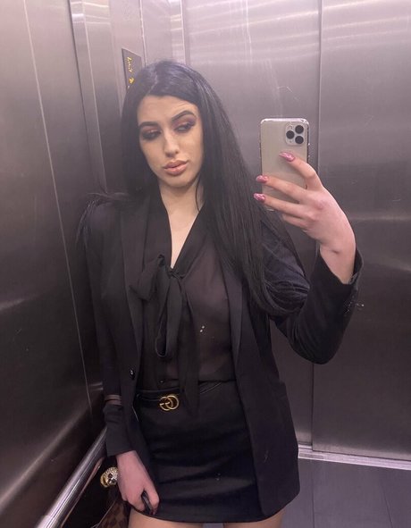 mistresskarina nice model picture