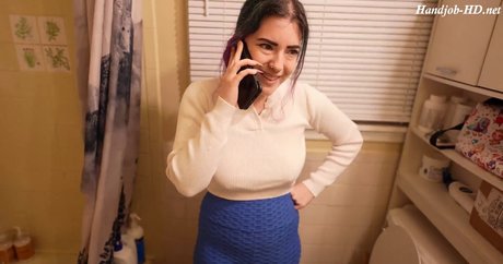 LilRedVelvettt model sexy photos