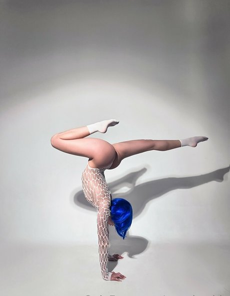 Angela ride erotic actress photos