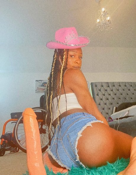 milandior3 pornstar pretty images