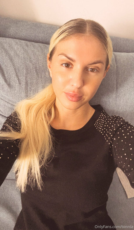 tonnia pornstar art images