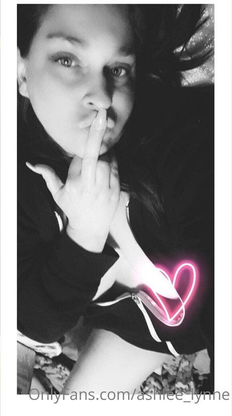 ashlee lynne model art galleries