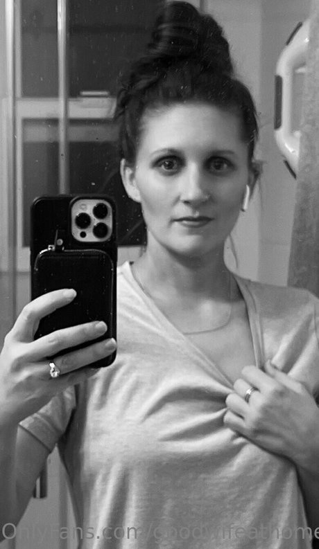 goodwifeathome porn actress archive