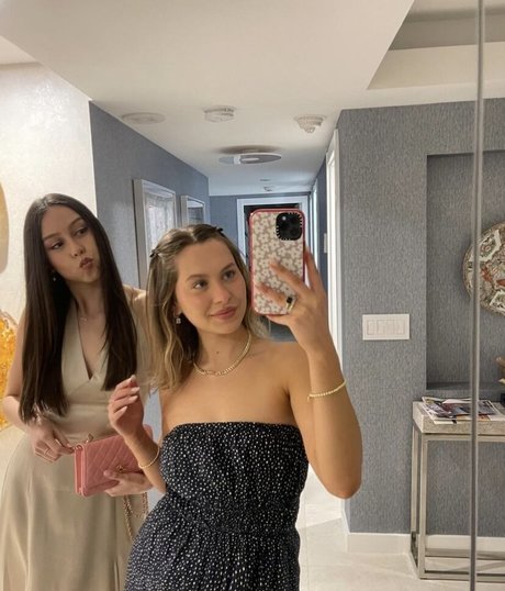 Natasha Bure profile pic